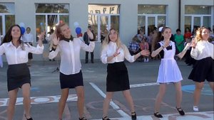 Танец. Первый звонок. 2019. Школа 17. мкр. Лиховской. Каменск-Шахтинский. ЛИХАЯ