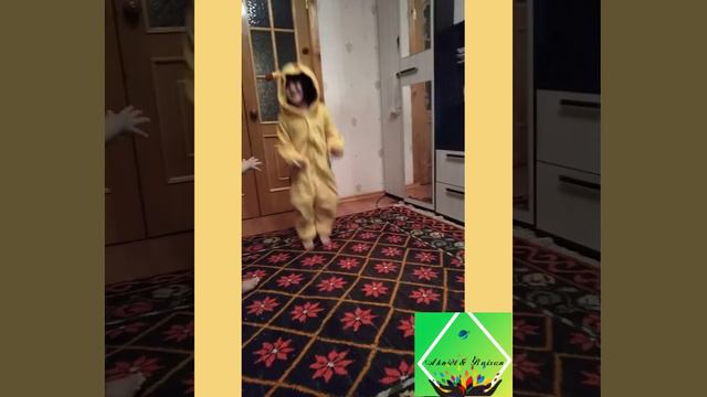 Акниет и Байхан так любят друг друга. Так прыгает, доказывает что не устала смотреть онлайн