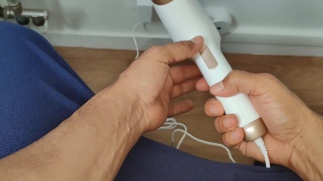 AMINZER Epilateur Lumière Pulsée, Très facile à transporter grâce à sa petite taille смотреть онлайн
