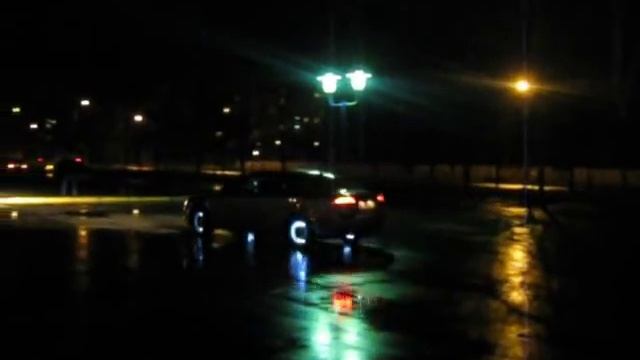 Светодиодная лента на дисках автомобиля смотреть онлайн