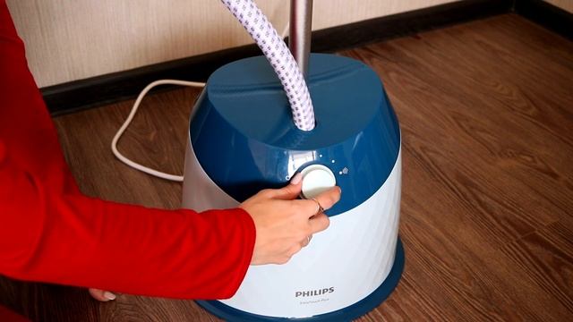 Вертикальный ОТПАРИВАТЕЛЬ Philips GC527/20 || ОБЗОР / Процесс отпаривания