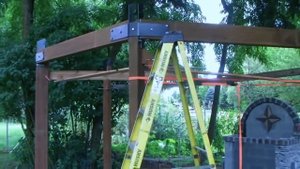 Беседка с мангалом своими руками