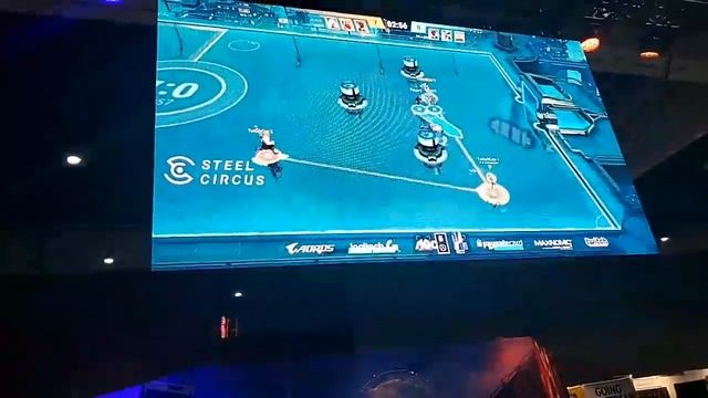 Jack checks out Steel Circus from TwitchCon - DTQ Streaming House (420/710) [CA] смотреть онлайн