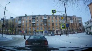 не работают стоп сигналы у Шкоды Итог, чуть не догнал.