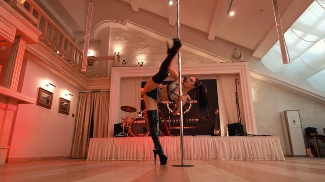 7 Mania Grandiosa 2023. Exotic pole dance. Мария Асманова (преподаватель Eden Dance studio)