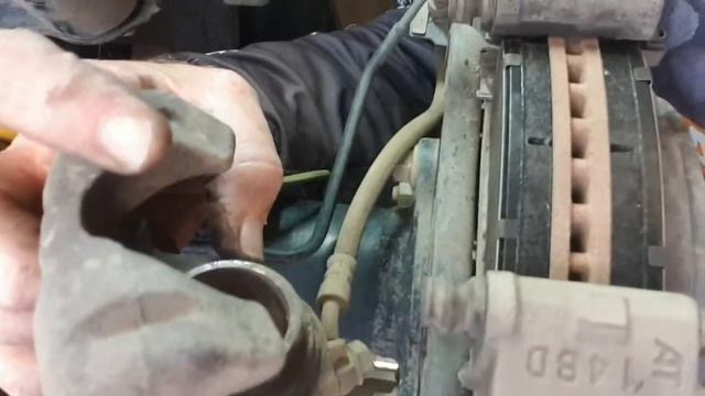 How to Replace Rear Brake Pads Prado 150 смотреть онлайн