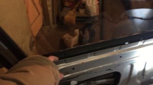 Снимаем переднее боковое стекло на Lancer 10