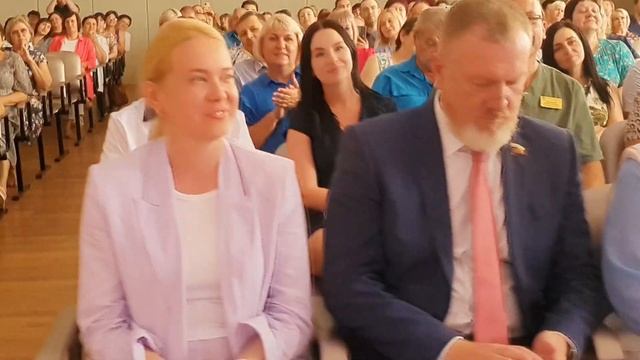 ?Поздравляею вас с профессиональным праздником — Днём медицинского работника!! смотреть онлайн