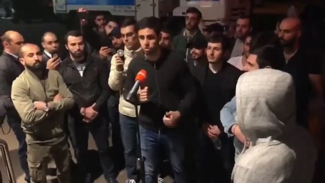 Армяне пришли и требует извинений Леонтьева и Юрьева за высказывания в адрес армянского народа. смотреть онлайн