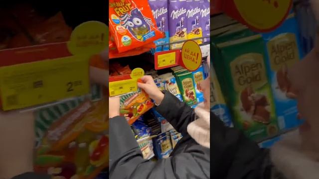 Человек вкусняшка врекомендации видеодлядетей shortsvideo вкуснаяеда