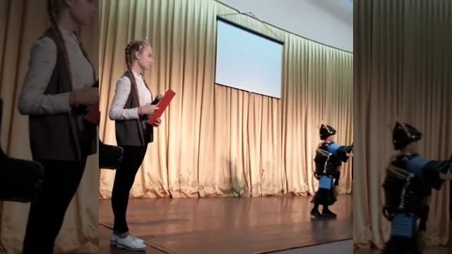 Костюм Робота для мальчика из воздушных шаров! robot suit for a boy from balloons! смотреть онлайн