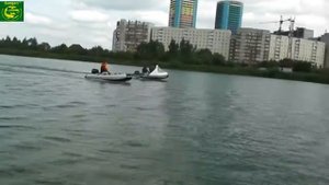 Ривьера 3200 НДНД Гидролыжа, с носовым тентом.