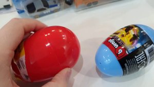 Случайные машинки от Welly и Bburago. Вес машинок. Гонка машинок. Про машинки