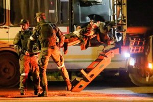 Как эвакуируют раненого с передка