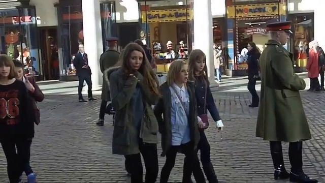 Рождество в Ковент Гарден в Лондоне смотреть онлайн