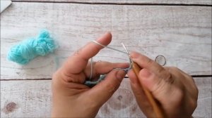 Розовая ажурная кофточка крючком