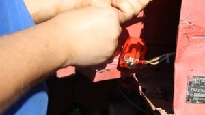 Трактор Т - 25 быстросъемные клеммы (2020)