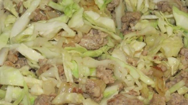Тушеная капуста с картошкой и кабачком