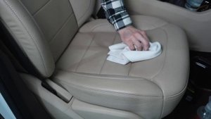 ЧЕМ ЛУЧШЕ ЧИСТИТЬ КОЖУ? БИТВА ОЧИСТИТЕЛЕЙ