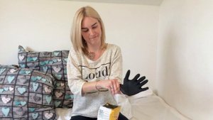 Как есть чипсы не пачкая рук