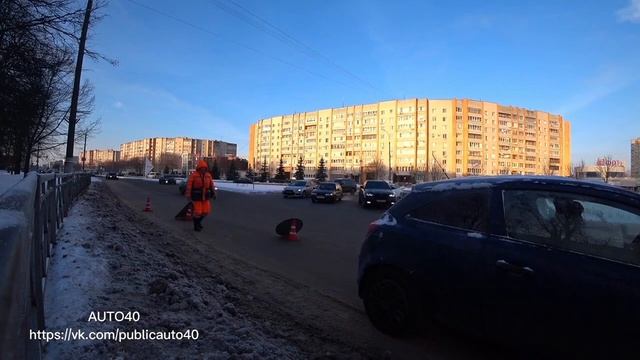 помощь на дороге/ у девушке сломалась машина посреди дороги