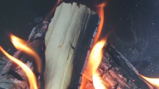 Огонь Костер Треск костра Камин Огонь на природе смотреть онлайн