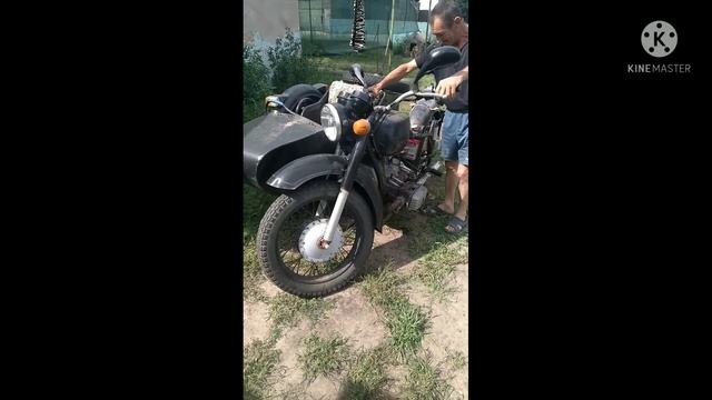 Днепр 11 как первый мотоцикл)простоял в селе 2 года,первый запуск смотреть онлайн