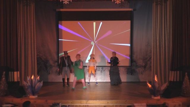 Спектакль "Новогодний переполох"