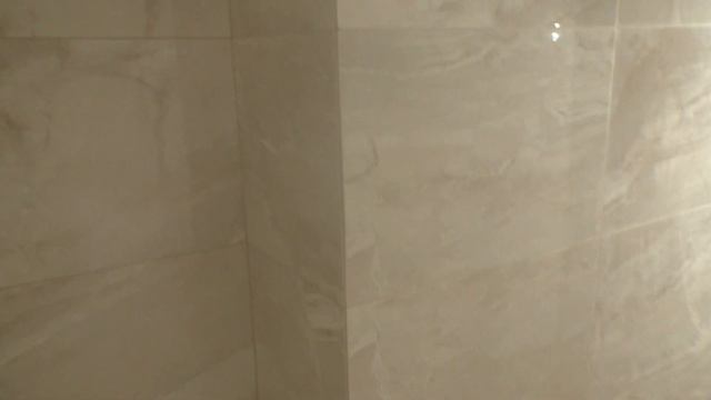 Раскладка плитки на стенах в ванной комнате . смотреть онлайн