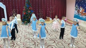 Вход на новогодний утренник "Что такое зима?", подготовительная группа, новый год