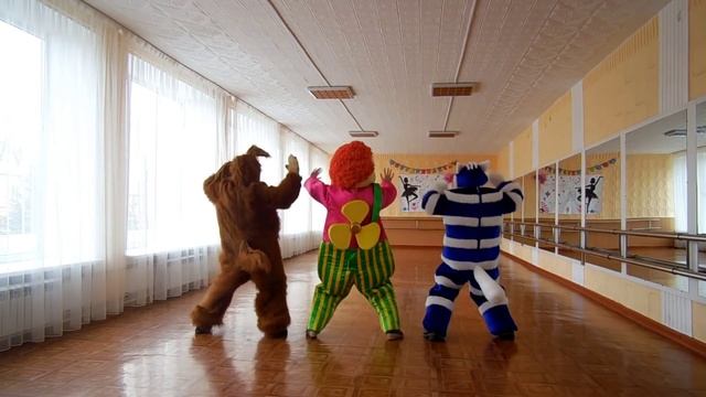 Масленица|| МаТроСкИн И ШаРиК//Танец с КаРлСоНоМ) смотреть онлайн