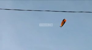 Появилось видео момента падения параплана в Краснодарском крае