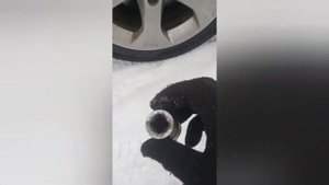 Выкручиваю оригинальные секретки БМВ