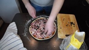 Пицца в домашних условиях в духовке.