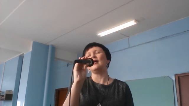 "Ромашковое поле" исполняет автор Наталья Самойленко г. Вологда смотреть онлайн