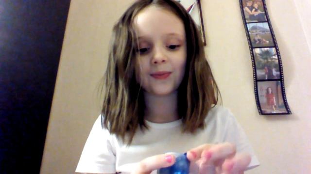 Я играю с жвачкой для рук смотреть онлайн