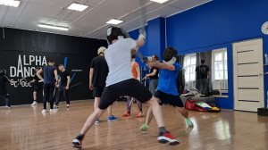 Обучение владению катаной. Кендзюцу. Спарринг на длинных мечах на тренировке Katana Club