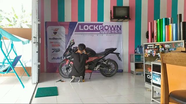 ?LIVE WRAPPING MOTOR смотреть онлайн