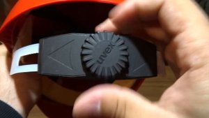 Защитная каска UVEX Pheos.