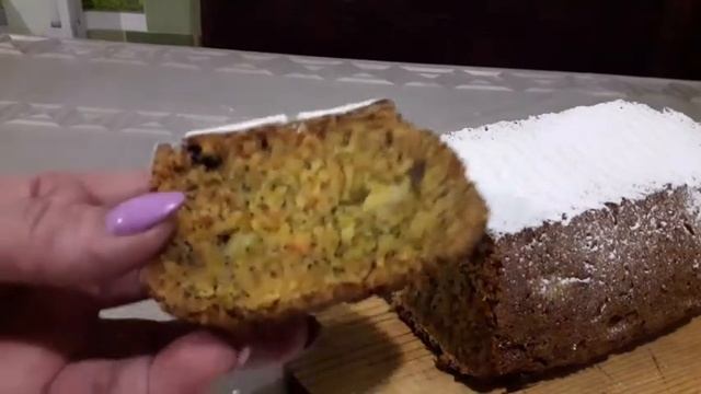 Морковно-яблочный пирог/Рыбные котлеты/Борщ с фасолью.