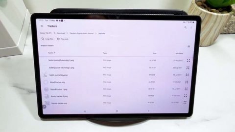 Adding digital stickers to Penly - Android Digital Planning
