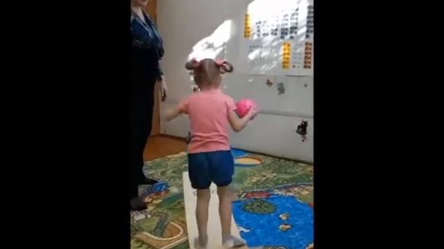 Кинезиология - Автоматизация звука Р на тренажере рокерборд Made in Siberia смотреть онлайн