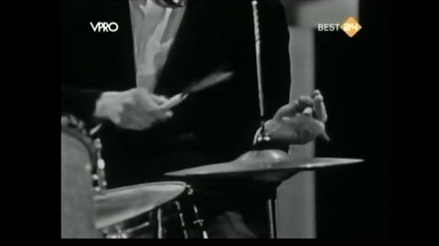 Claude Nougaro - Le jazz et la java смотреть онлайн