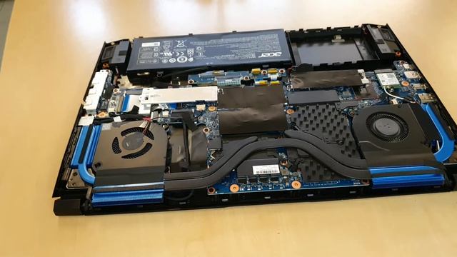 Acer Predator Helios 300 Disassembly - Upgrade HDD - RAM смотреть онлайн