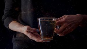 Приметы на деньги и судьбу. Почему нельзя доедать за ребенком и проливать чай.