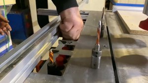 Сверлильно-присадочный станок MZ73211 с одной головкой, 21 шпиндель основное - деревообработка -SCL