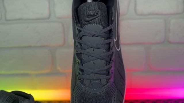 Кроссовки Nike