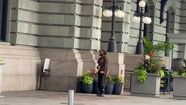 Это было на вокзале ! Fountain Water! смотреть онлайн