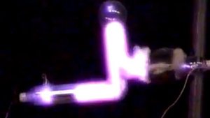 Лекционный эксперимент: ГАЗОВЫЙ РАЗРЯД