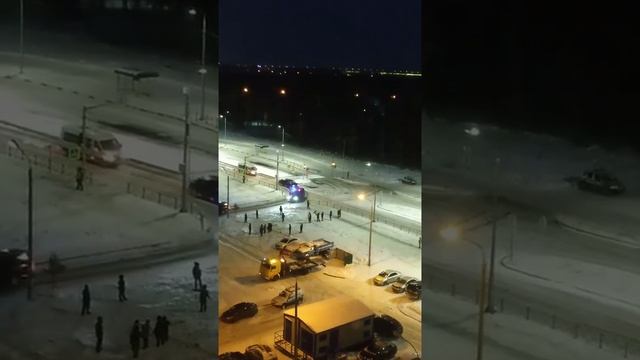 Так встречали президента В.В, Путина жители нового Московского проспекта.